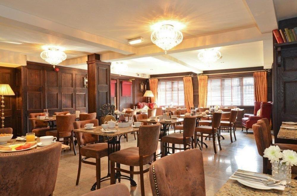 Celtic Lodge Guesthouse - Restaurant & Bar 더블린 외부 사진
